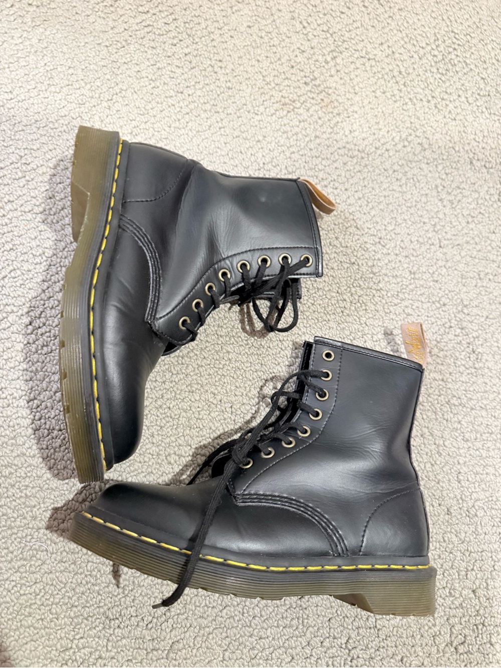 dr marten Black Leather Lace-Up Combat Boots - 7L